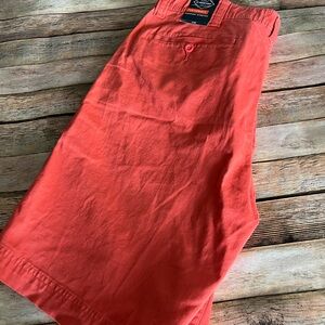 NWT St. John's Bay Men's Coral/Orange Shorts Size 36